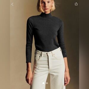 Sezane Charcoal Félix top